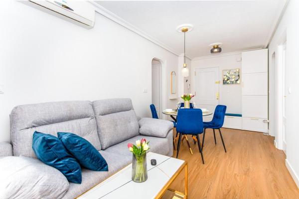 Sale of flat in Piso en Calle San Pascual, 48, Puerto Deportivo, Torrevieja, Torrevieja
 photo 4
