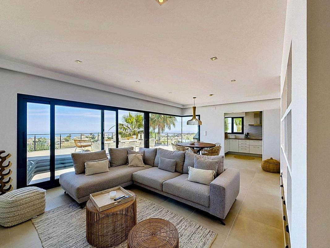 Properties for sale and rent in Spain photo 4