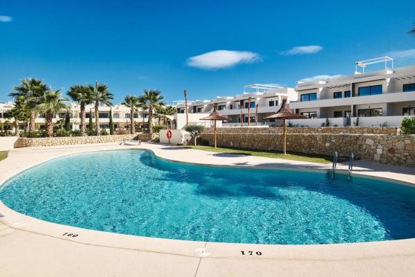 Sprzedaż mieszkania w Piso en Mediterrenean Gardens Fase III Calle Ramon Rubial Torrevieja 03185 Alicante Spain, La Veleta, Torrevieja, Torrevieja
thumbnail 2
