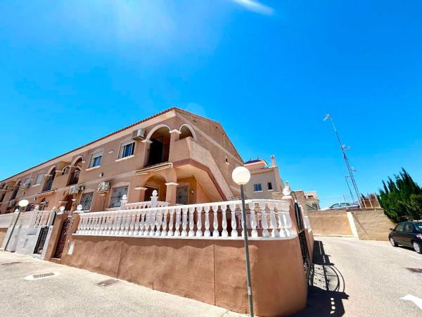Duplex en venta en Dúplex en Avenida España, La Zenia, Orihuela, Orihuela photo 1