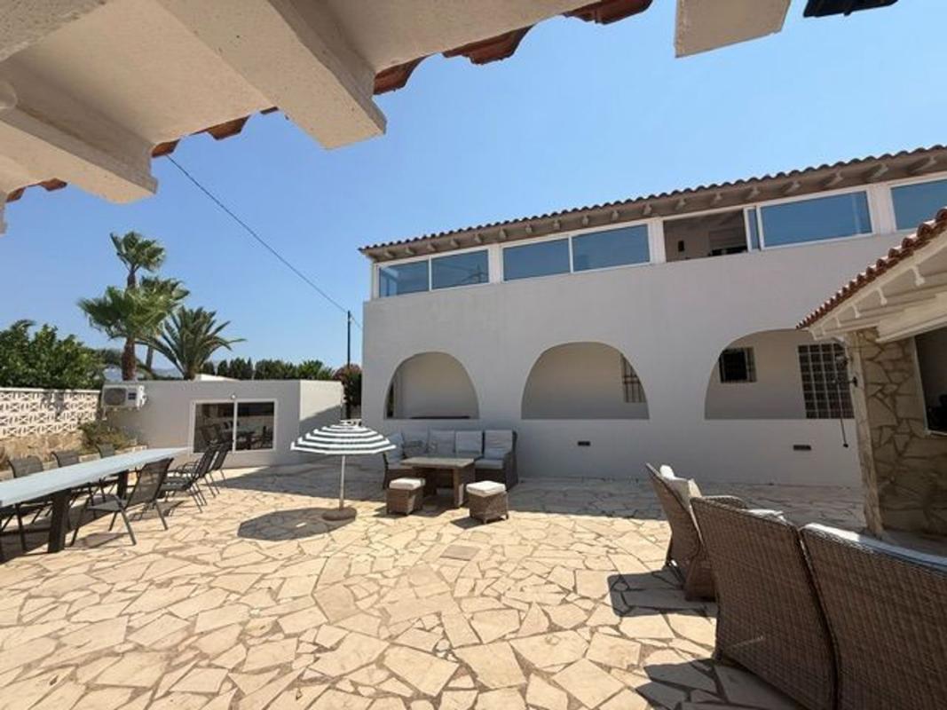 Properties for sale and rent in Spain photo 3