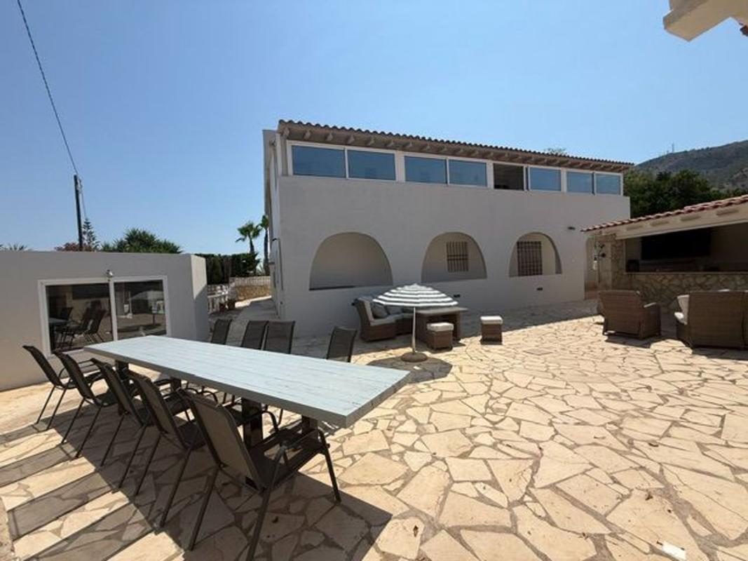 Properties for sale and rent in Spain photo 4