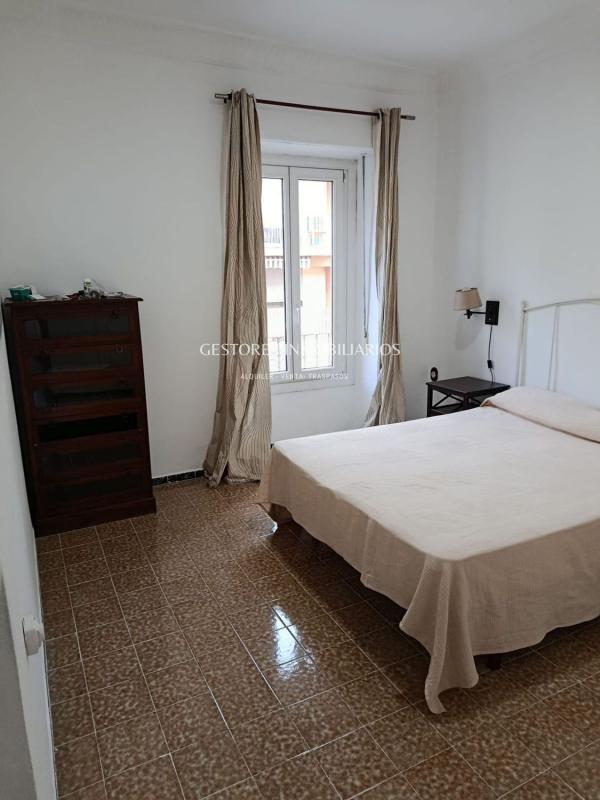 Продажа квартиры на Piso en Barri Eixample, Alcoy / Alcoi, Алкой
photo 4