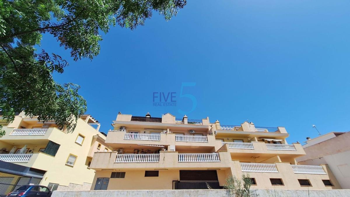Sprzedaż mieszkania w Piso en Desamparados-Hurchillo-Torremendo, Orihuela, Orihuela
photo 1