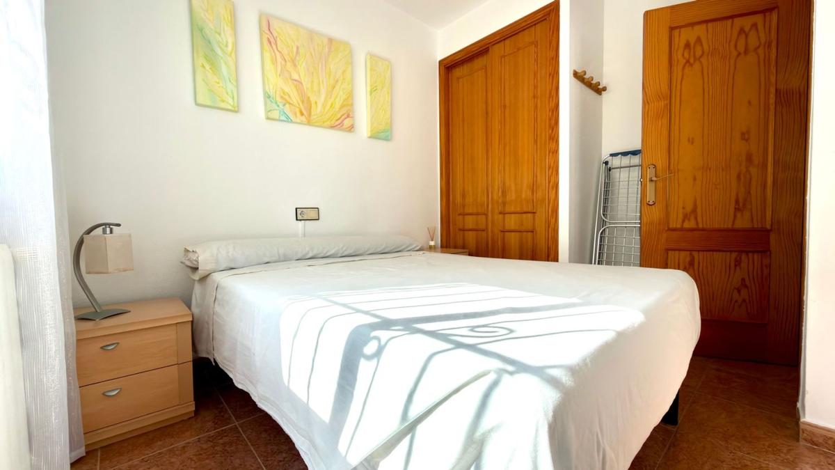 Venta de chalet adosado en Chalet adosado en Zona Lago - Los Almendros, Orihuela , Orihuela photo 5