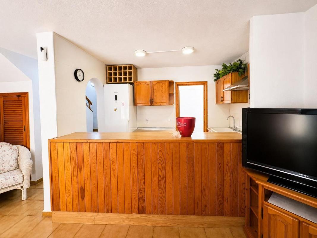 Venta de chalet adosado en Chalet adosado en Calle Jazmines, Playa Flamenca, Orihuela , Orihuela photo 4