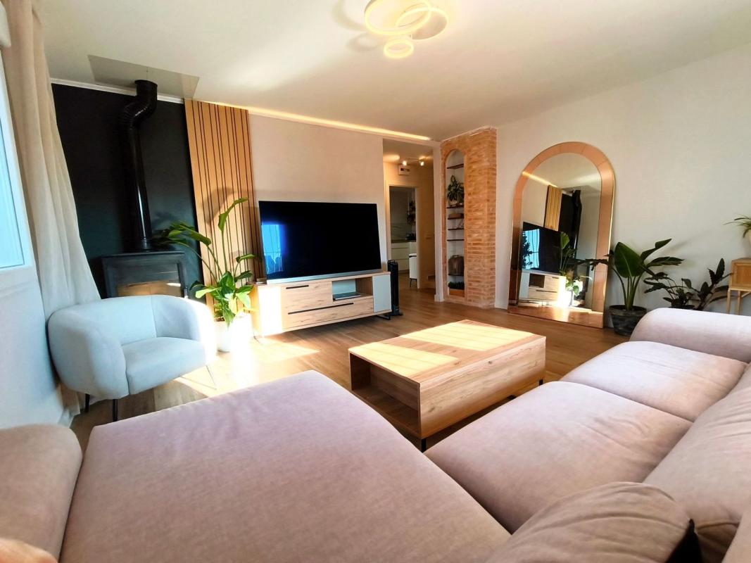 Properties for sale and rent in Spain photo 5