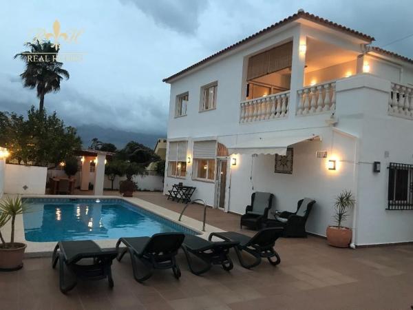 Chalet adosado en Calle de Saturno, L'Albir, Alfaz del Pi thumbnail 2