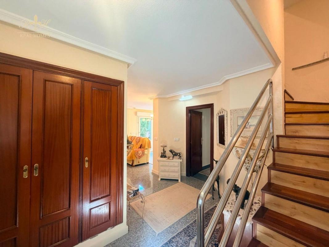 Sale of townhouse in Chalet adosado en Calle Otari, L'Albir, Alfaz del Pi , Alfaz del Pi photo 5