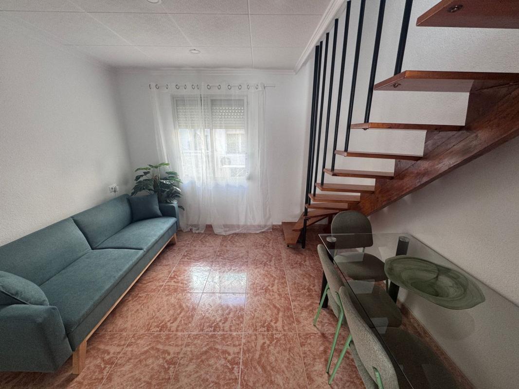 Venta de duplex en Dúplex en Calle Villa de Chiva, 6, Virgen del Remedio - Parque lo Morant, Alicante / Alacant, Alicante / Alacant photo 2