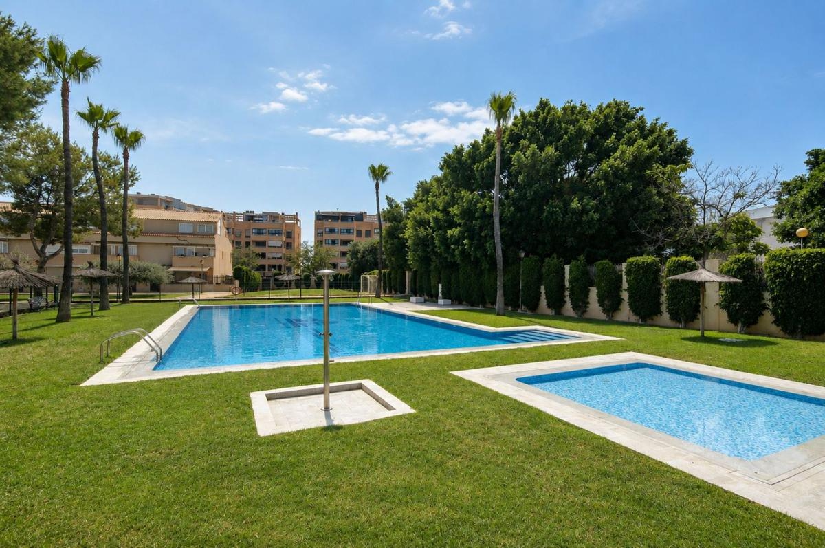 Properties for sale and rent in Spain photo 2