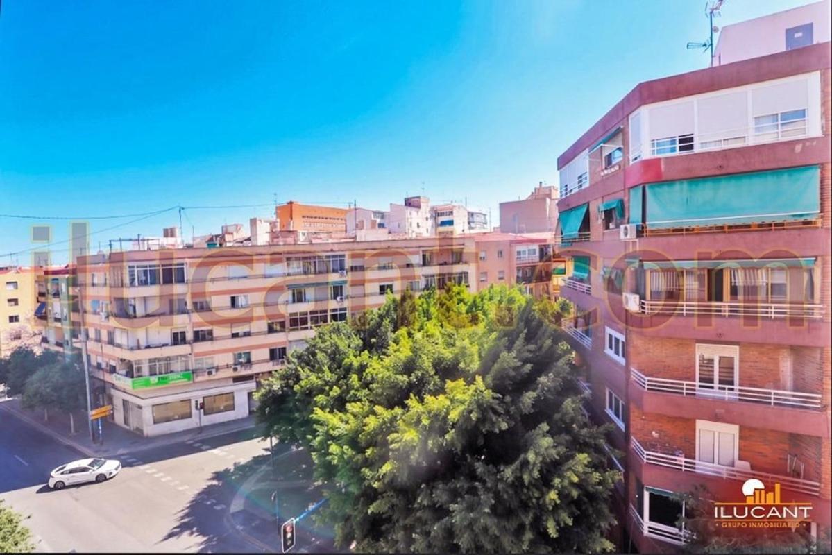 Sprzedaż mieszkania w Piso en Altozano, Alicante / Alacant, Alicante / Alacant
photo 1