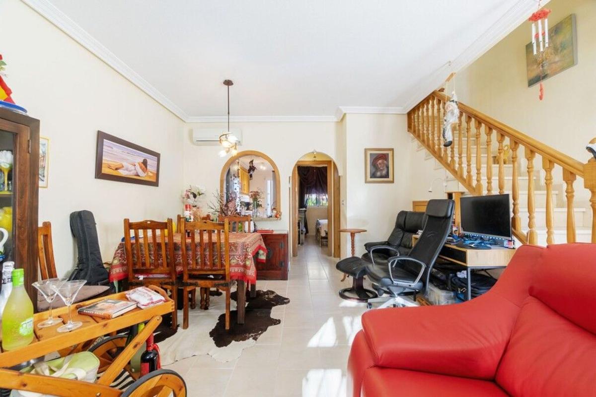 Venta de chalet adosado en Chalet adosado en Villamartín, Orihuela , Orihuela photo 5
