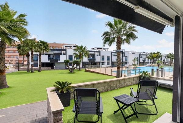 Venta de piso en Piso en Los Balcones - Los Altos del Edén, Torrevieja, Torrevieja
thumbnail 1