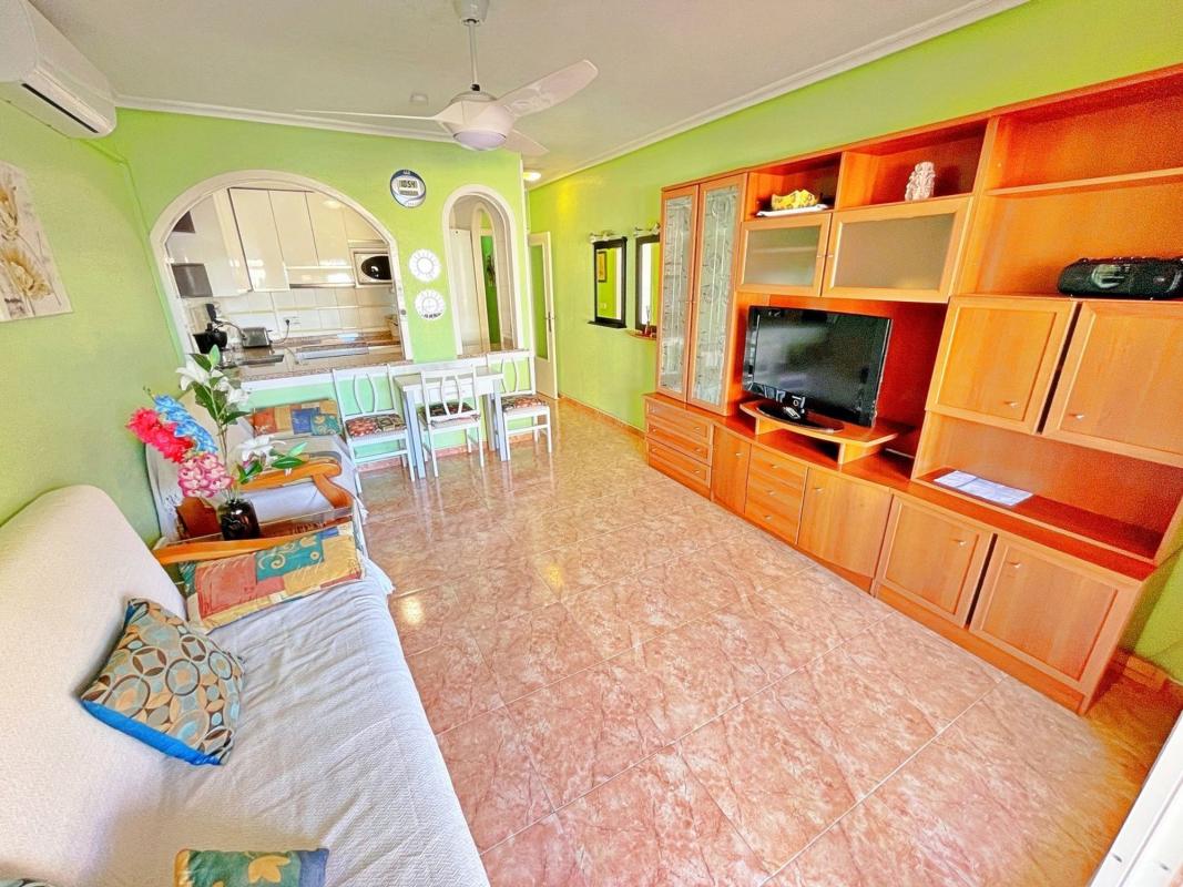 Sale of apartment in Piso en Calle San Miguel de Salinas, 21, El Acequión, Torrevieja, Torrevieja
photo 2