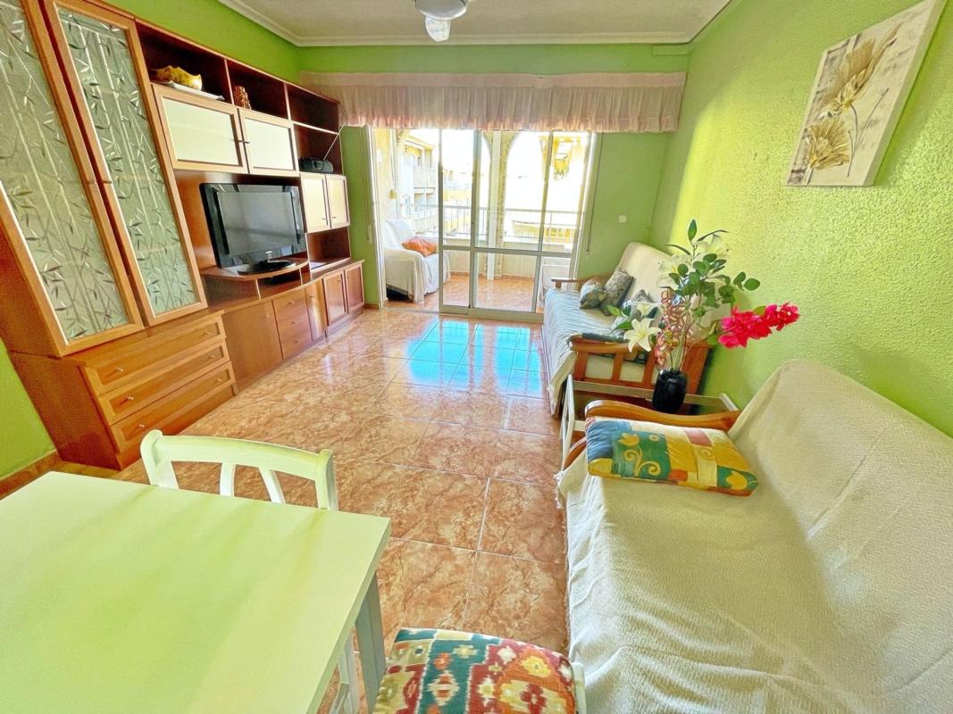 Sale of apartment in Piso en Calle San Miguel de Salinas, 21, El Acequión, Torrevieja, Torrevieja
photo 3