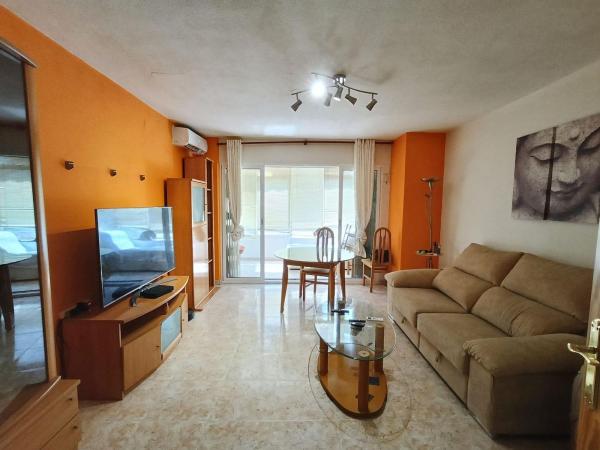 Venta de piso en Piso en Juan XXIII, Alicante / Alacant, Alicante / Alacant
 photo 1