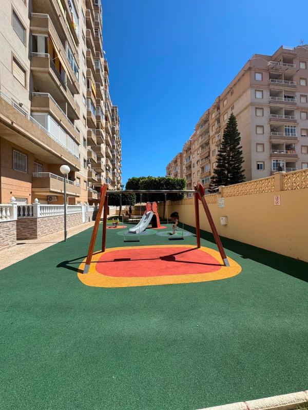 Venta de piso en Piso en Calle Joven Pura, Nueva Torrevieja, Torrevieja, Torrevieja
 photo 4