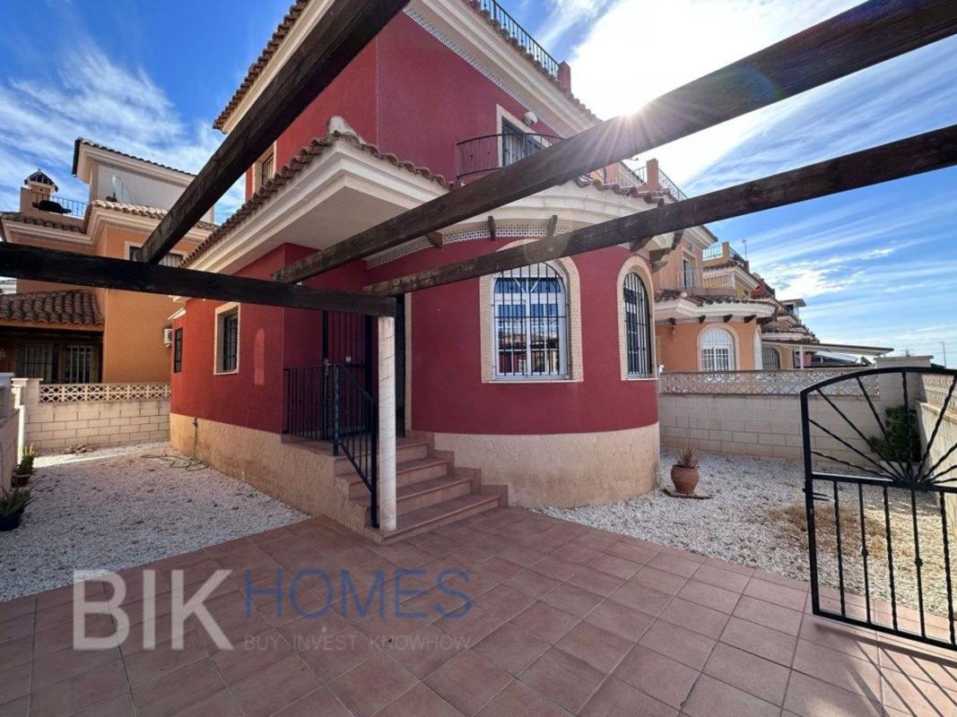 Propiedades en venta y alquiler en España photo 2