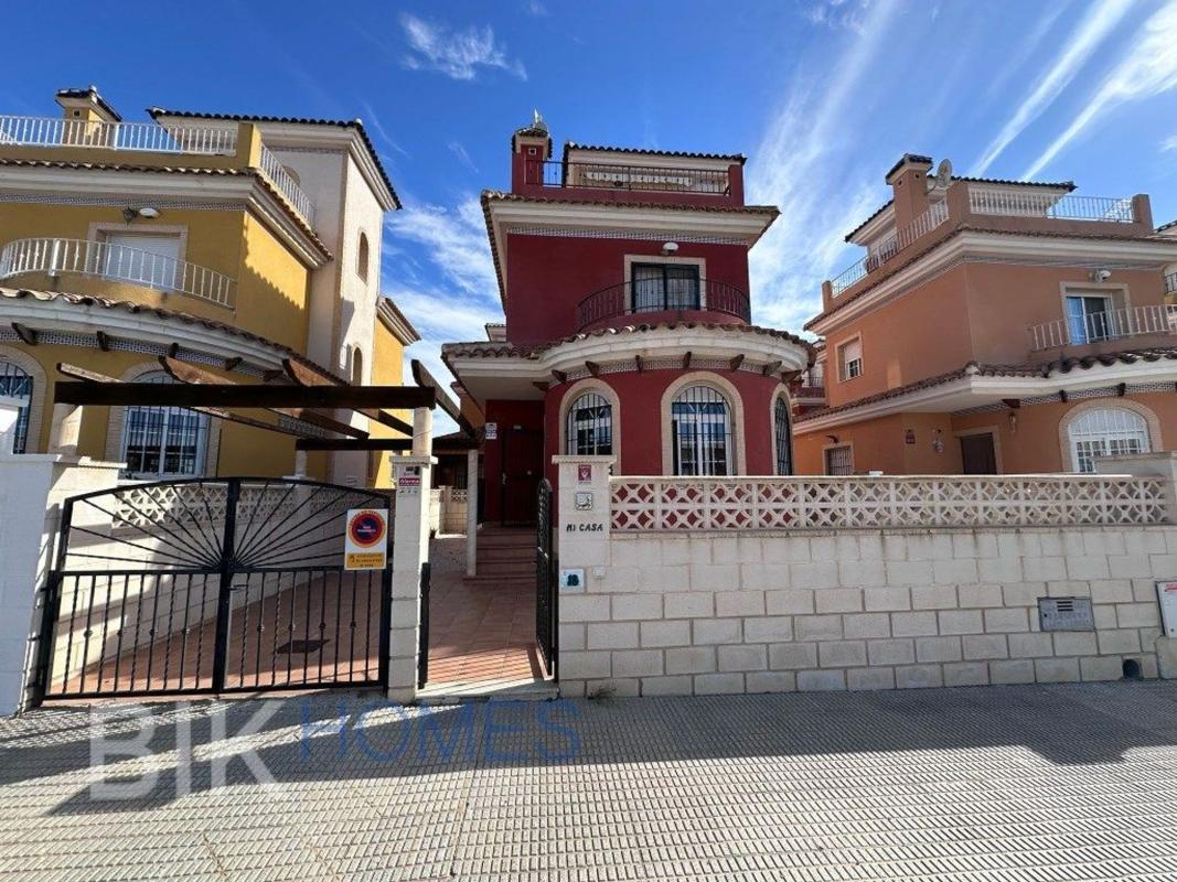 Propiedades en venta y alquiler en España photo 3