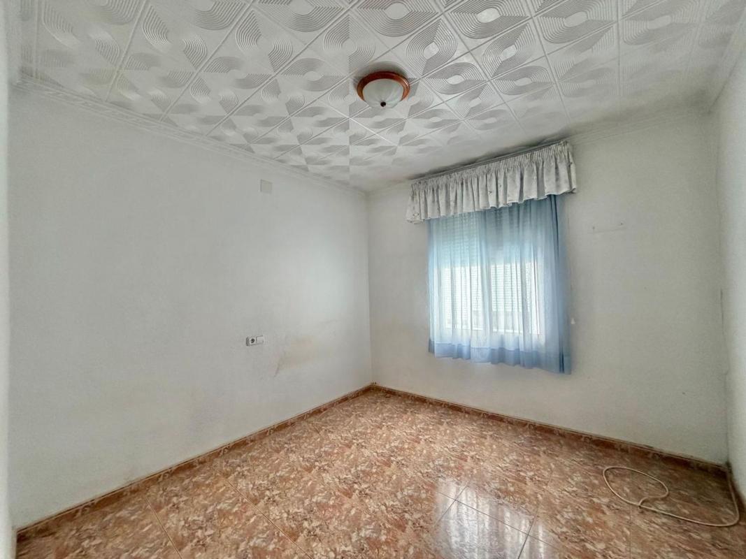 Properties for sale and rent in Spain photo 5
