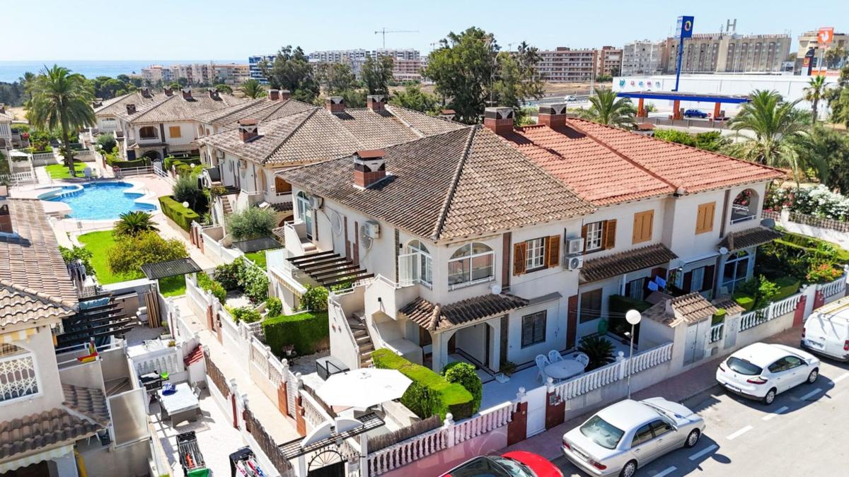 Venta de piso en Piso en Los Balcones - Los Altos del Edén, Torrevieja, Torrevieja
photo 1