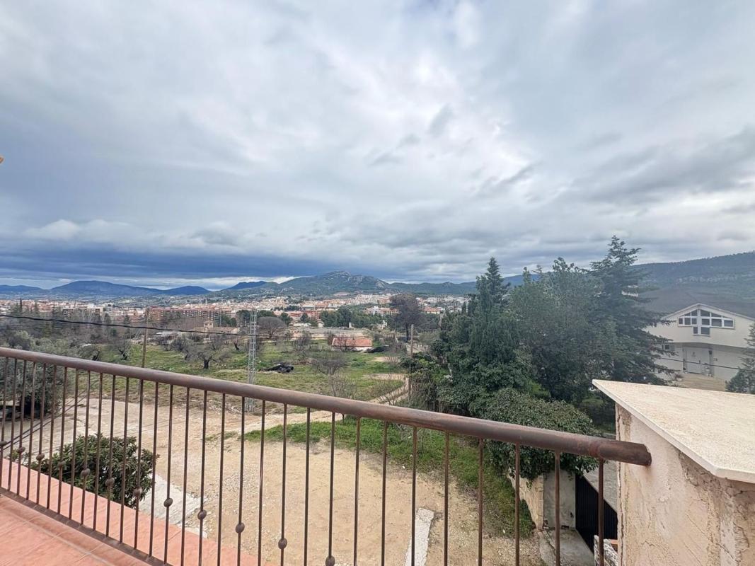 Продажа отдельного шале в Chalet pareado en Camino Caseta Madrid, 27, Barri Santa Rosa, Alcoy / Alcoi, Алкой photo 3