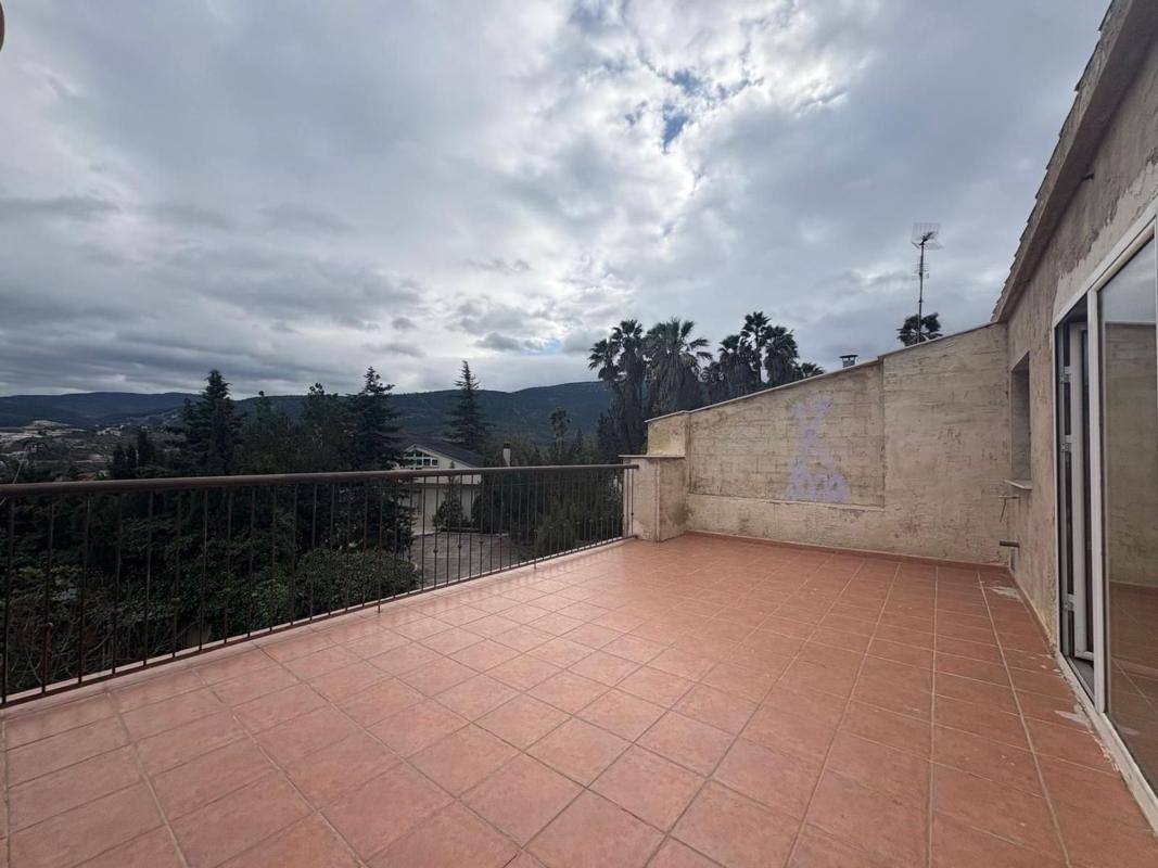 Продажа отдельного шале в Chalet pareado en Camino Caseta Madrid, 27, Barri Santa Rosa, Alcoy / Alcoi, Алкой photo 5