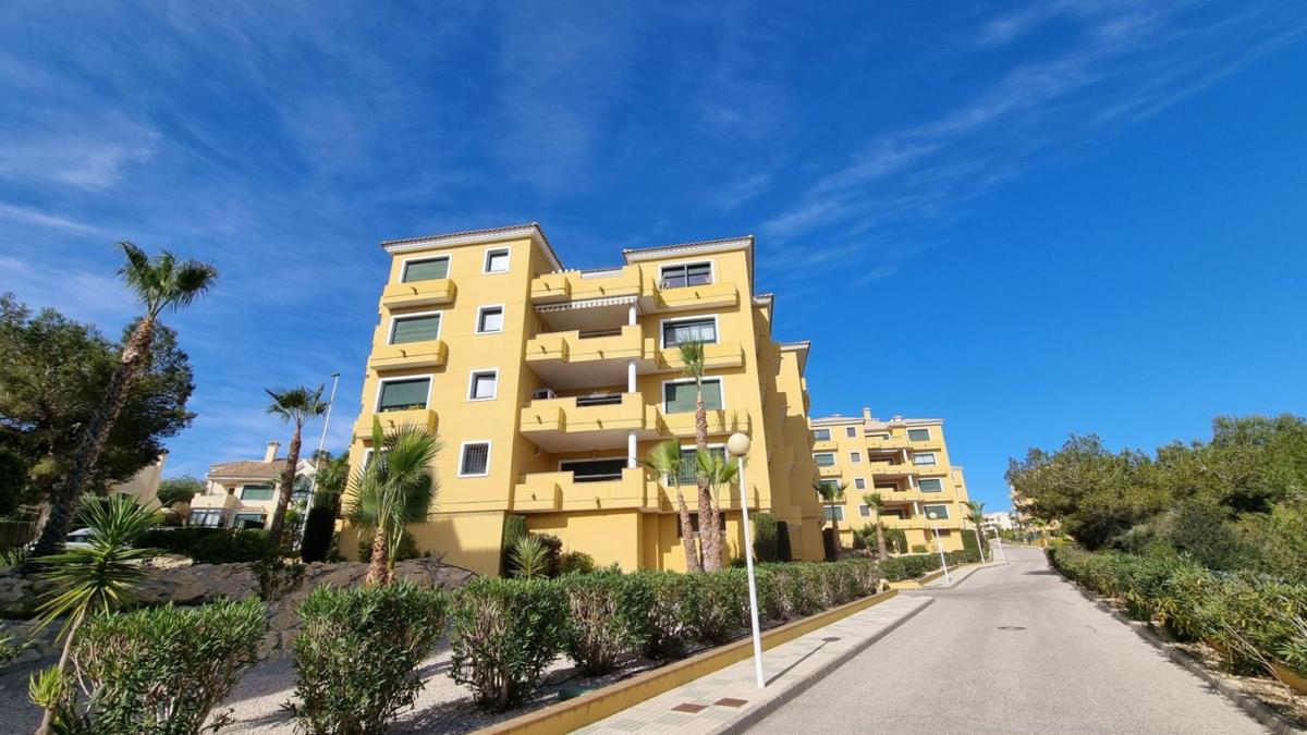 Penthouse sale in  Ático en Avenida de las Colinas, 16, Las Colinas Golf, Orihuela, Orihuela photo 2