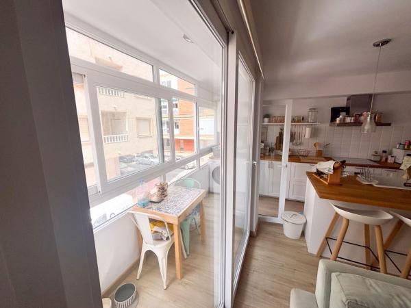 Sale of flat in Piso en Calle Almoradí, Playa de los Náufragos, Torrevieja, Torrevieja
thumbnail 2