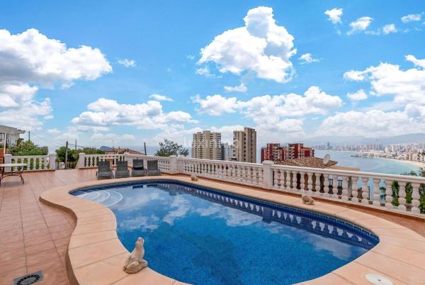 Casa o chalet independiente en Zona Sierra Helada, Benidorm thumbnail 2