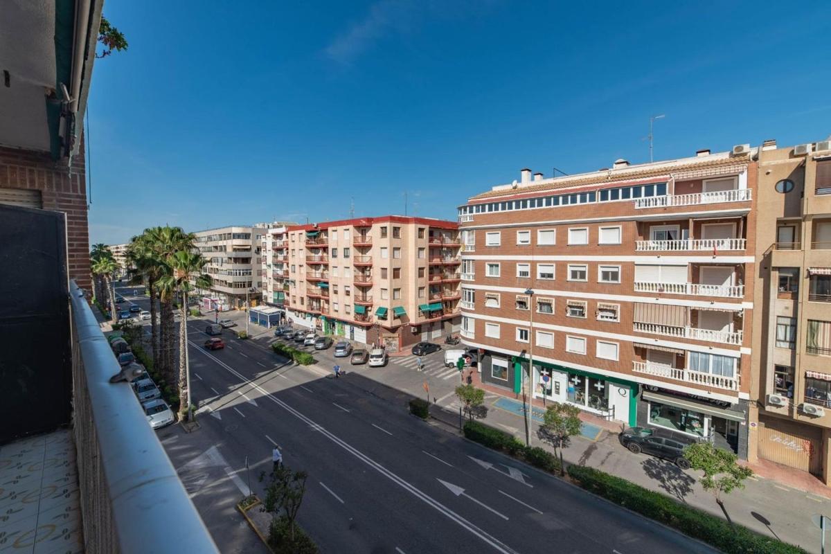 Venta de piso en Piso en Centro - Muelle Pesquero, Torrevieja, Torrevieja
photo 1