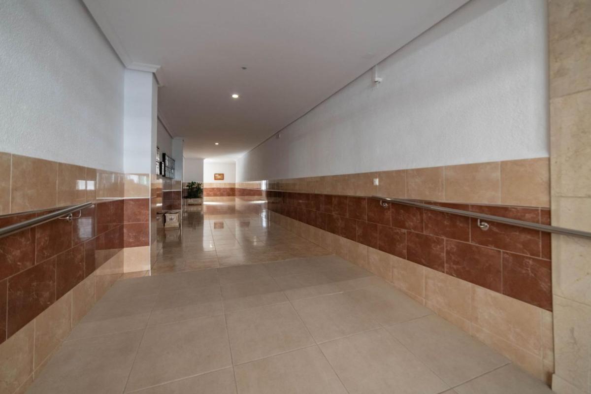 Venta de piso en Piso en Centro - Muelle Pesquero, Torrevieja, Torrevieja
photo 3