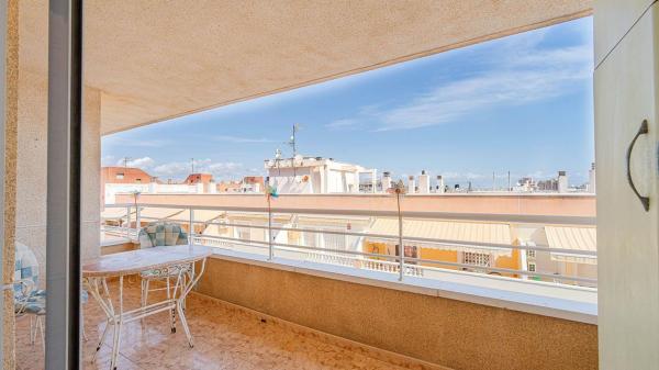 Venta de piso en Piso en Avenida Diego Ramírez Pastor, Antonio Machado, Torrevieja, Torrevieja
thumbnail 3