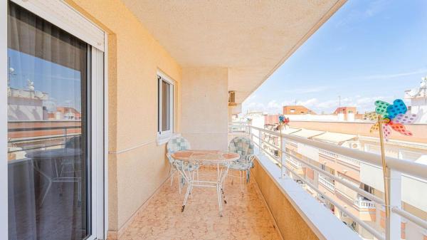 Venta de piso en Piso en Avenida Diego Ramírez Pastor, Antonio Machado, Torrevieja, Torrevieja
 photo 4