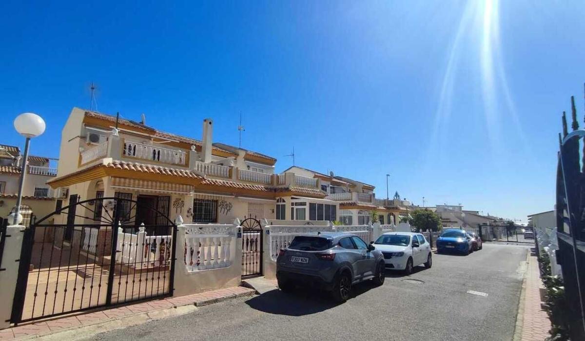 Propiedades en venta y alquiler en España photo 2