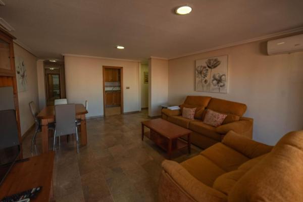 Sale of flat in Piso en Puerto Deportivo, Torrevieja, Torrevieja
thumbnail 2