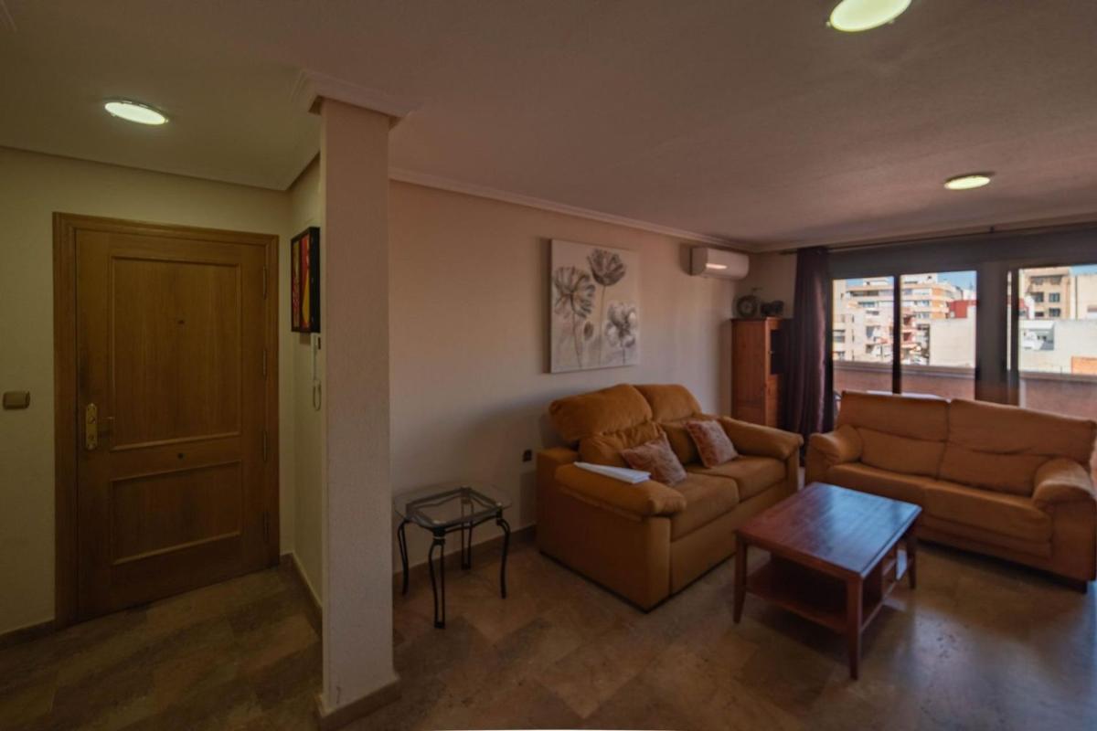 Venta de piso en Piso en Puerto Deportivo, Torrevieja, Torrevieja
photo 3