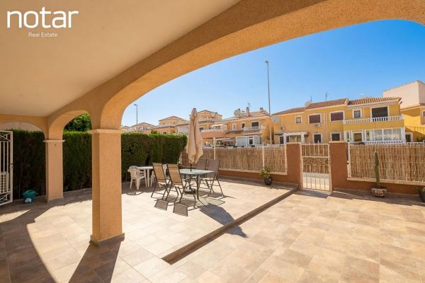 Sprzedaż mieszkania w Piso en Calle Pavo Real, Playa Flamenca, Orihuela, Orihuela
 photo 1