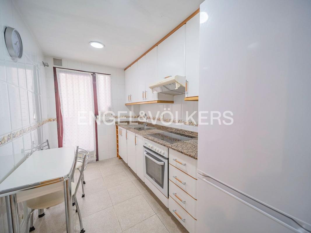 Продажа квартиры на Piso en Calle del Médico Pascual Pérez, Centro Tradicional, Alicante / Alacant, Аликанте / Алакант
photo 4