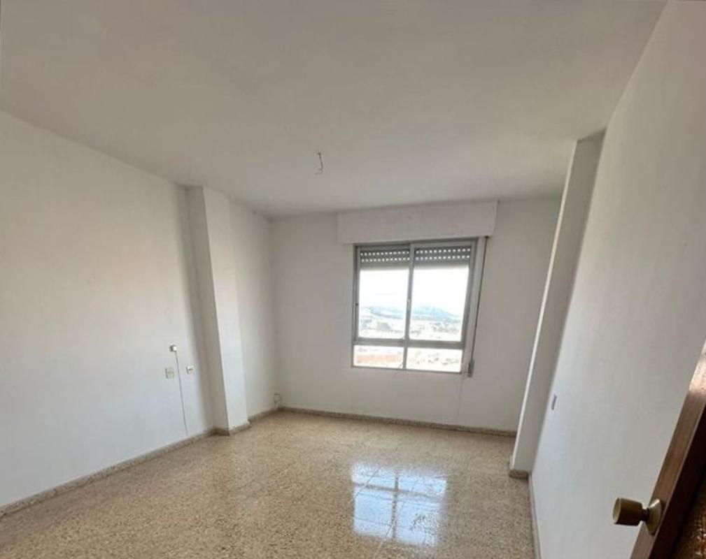 Venta de piso en Piso en Felix Rguez De La Fuente, La Paz, Villena, Villena
photo 1