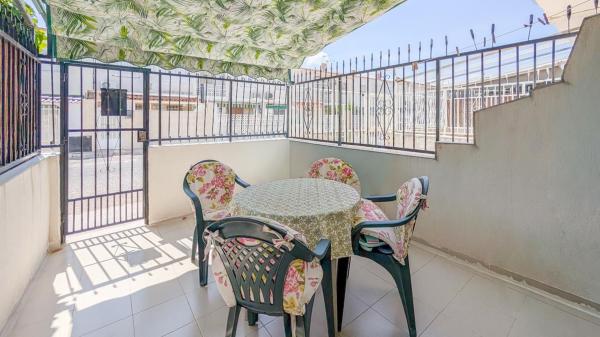Chalet adosado en Calle Gardenias, Tamarit - Playa Lissa, Santa Pola thumbnail 2