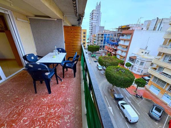 Sprzedaż mieszkania w Piso en Calle Mare de Déu del Carmen, 18, Calas de Santiago Bernabeu, Santa Pola, Santa Pola
thumbnail 1
