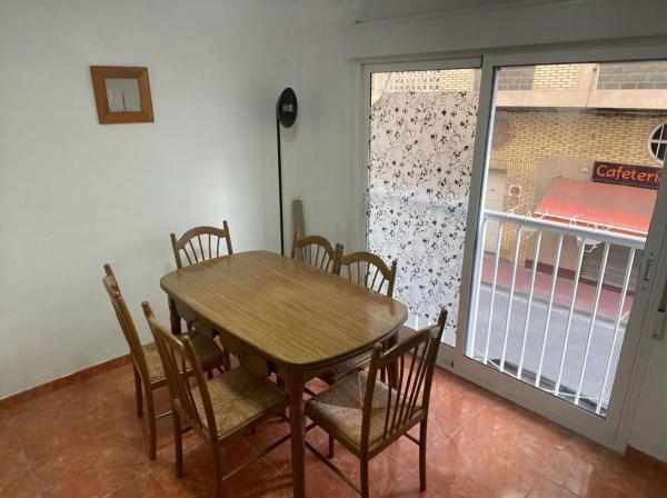 Sprzedaż mieszkania w Piso en Calle Espoz y Mina, Centro, Santa Pola, Santa Pola
photo 1