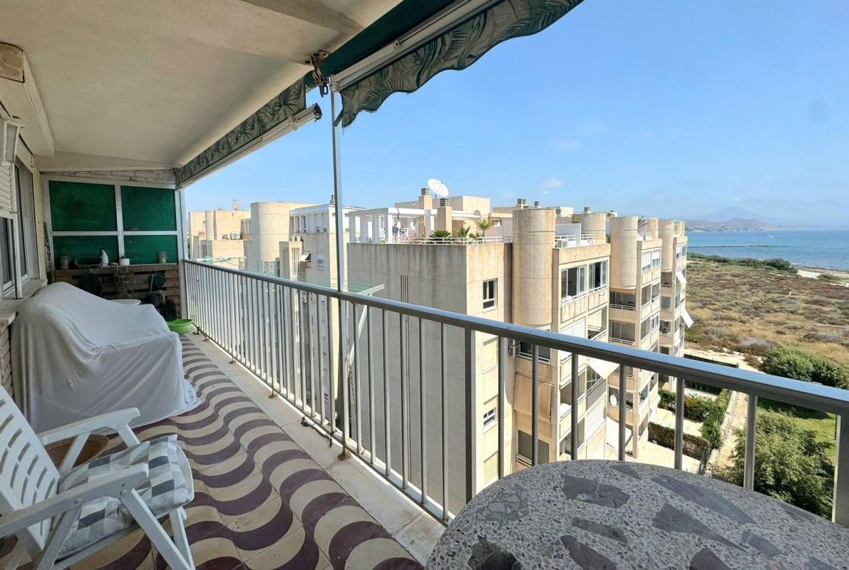 Sprzedaż mieszkania w Piso en Avenida Jaime I el Conquistador, 5, Playa Muchavista, El Campello, El Campello
photo 2