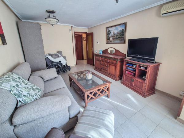 Sprzedaż mieszkania w Piso en Calle Dean Llopez, 77, Playa Levante, Santa Pola, Santa Pola
thumbnail 2