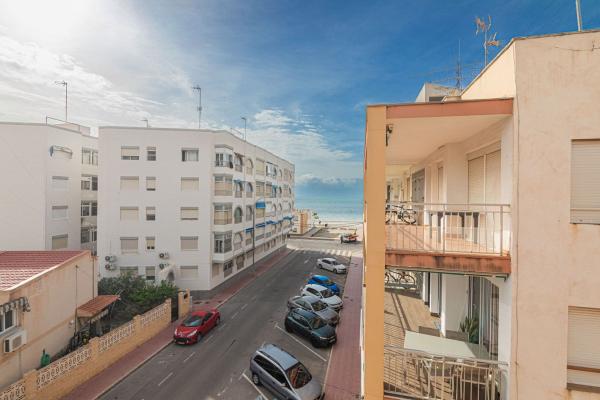 Sprzedaż mieszkania w Piso en Calle Enrique Pire Solís, 9, Tamarit - Playa Lissa, Santa Pola, Santa Pola
 photo 4
