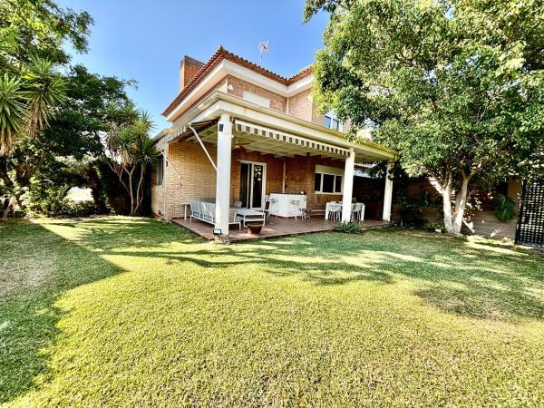 Chalet adosado en Nou Nazaret - Frank Espinós, San Juan de Alicante photo 1