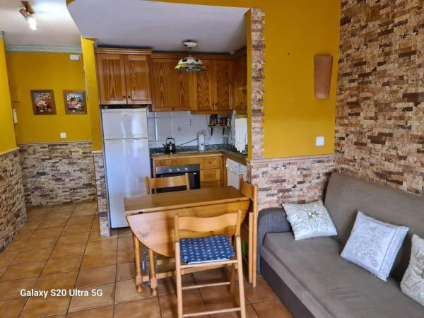 Venta de piso en Piso en Calle Beniajan, El Acequión, Torrevieja, Torrevieja
thumbnail 2