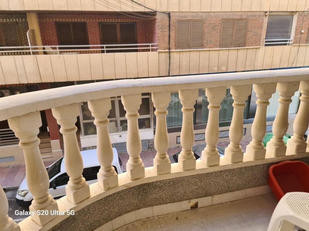 Venta de piso en Piso en Calle Beniajan, El Acequión, Torrevieja, Torrevieja
photo 5